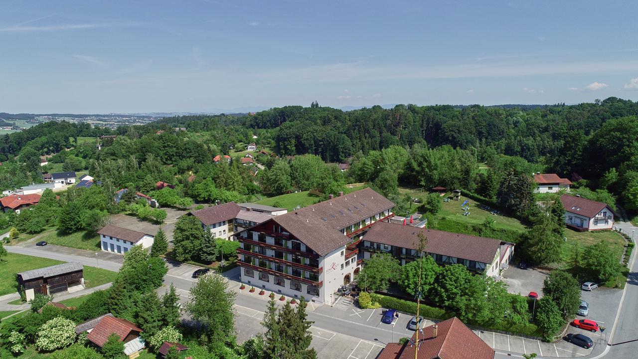 Wellnesshotel Zum Koch Ortenburg Esterno foto